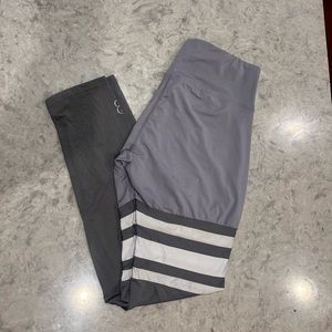 Bombshell gray sock leggings size L